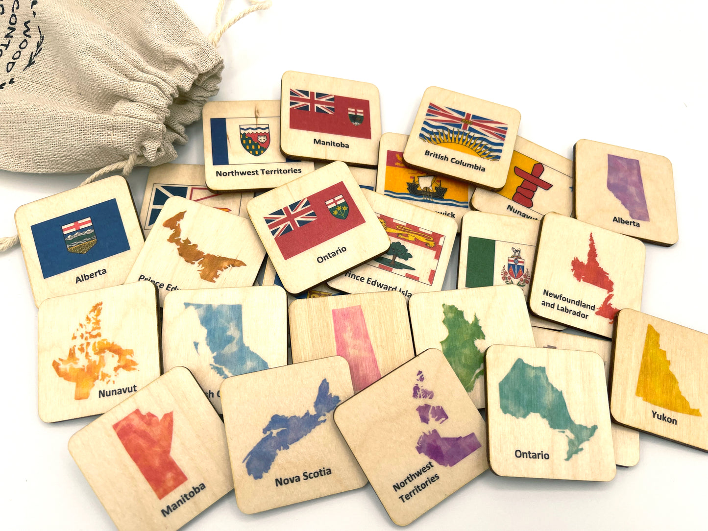 Wooden Canada Map and Flags Matching Cards