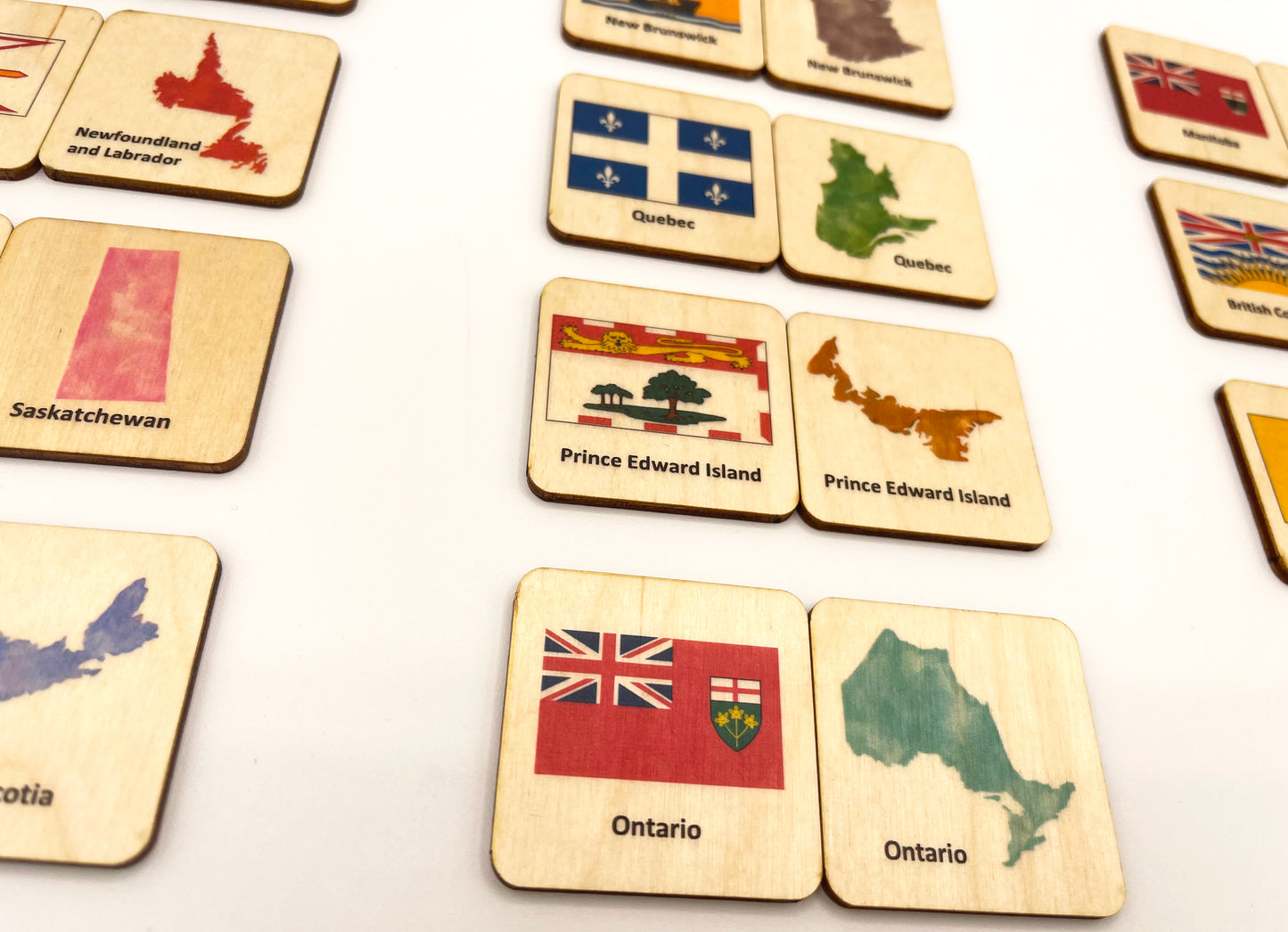 Wooden Canada Map and Flags Matching Cards